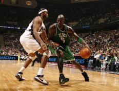 开云体育官网-桑巴风暴撕裂夜色，维尼修斯一锤定音