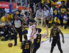 开云体育登录-火箭拿下76人，英格拉姆进攻端无人可挡