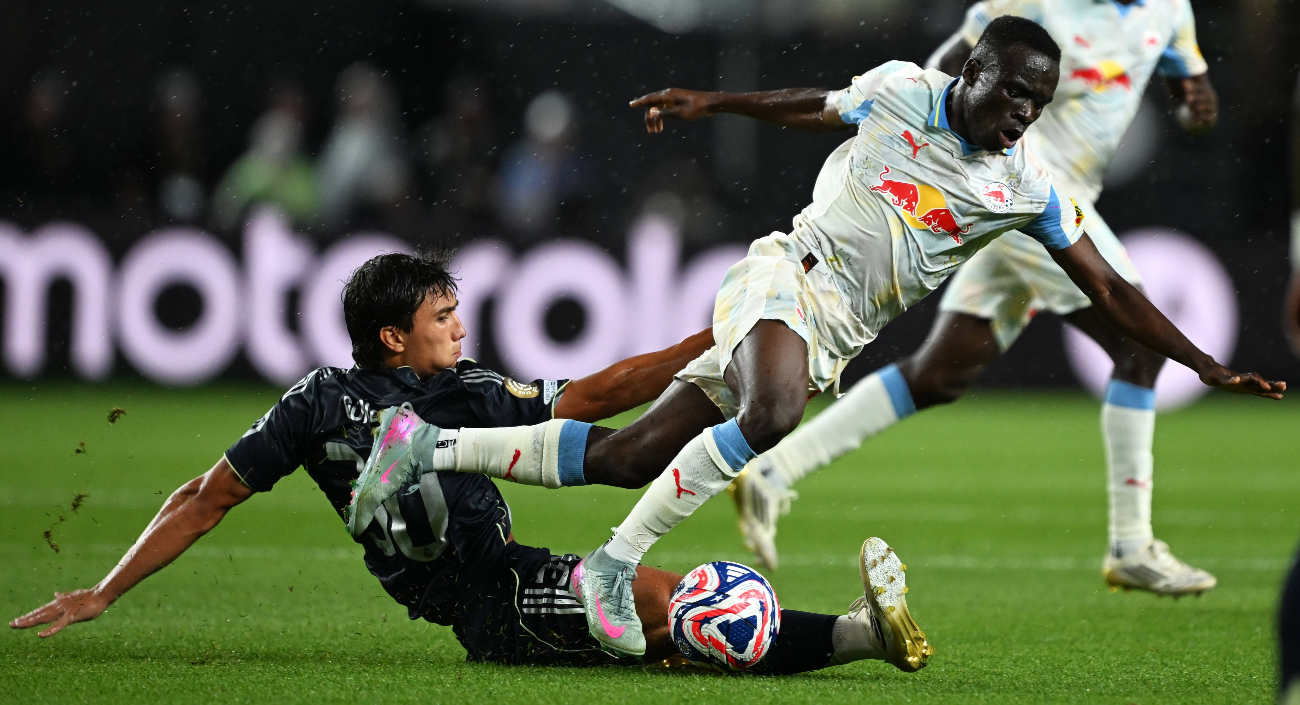 开云下载-关于焦点大战:欧洲杯上演巅峰碰撞的信息