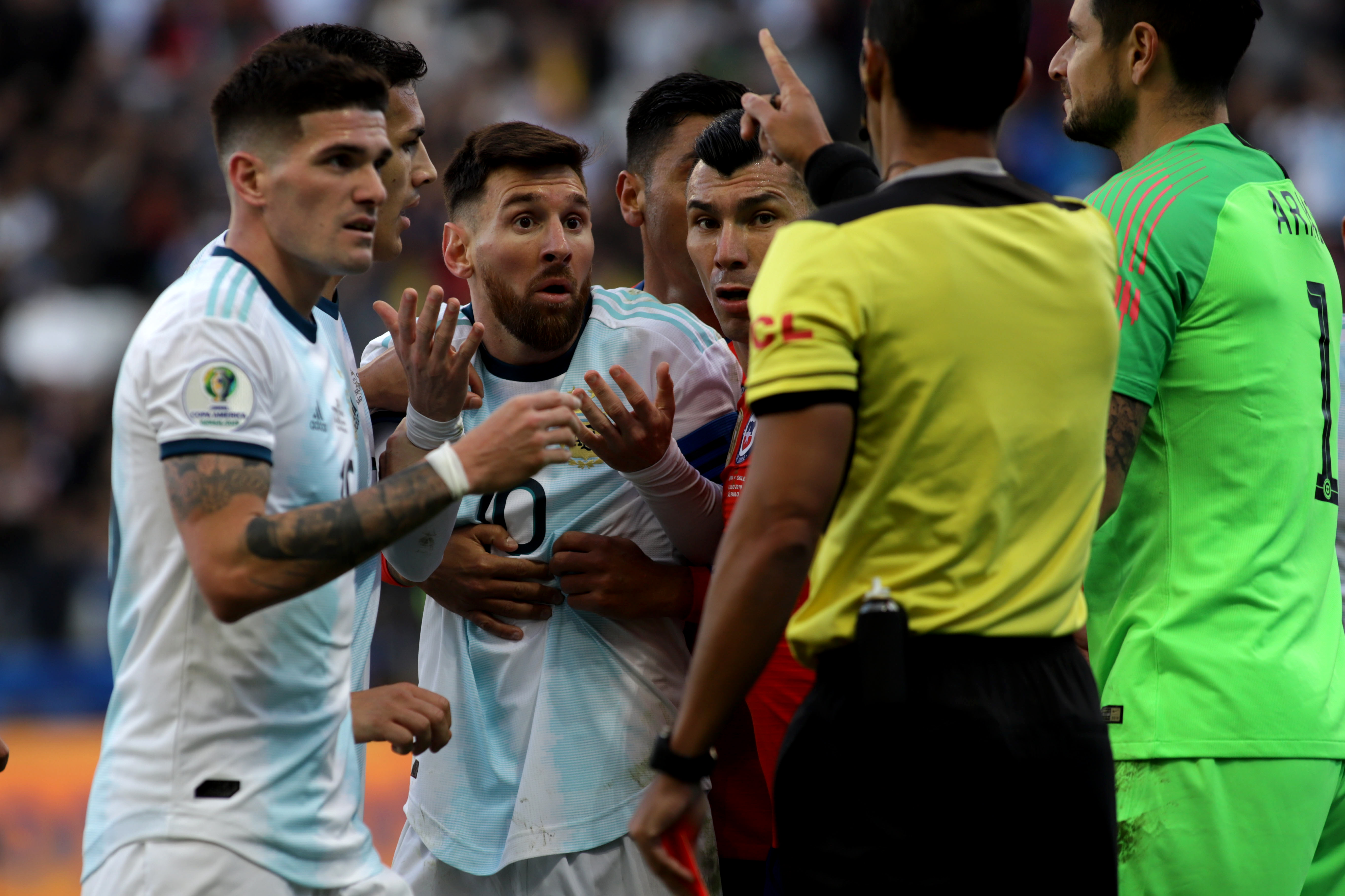 开云平台-智利险胜美国，阿圭罗高光表现